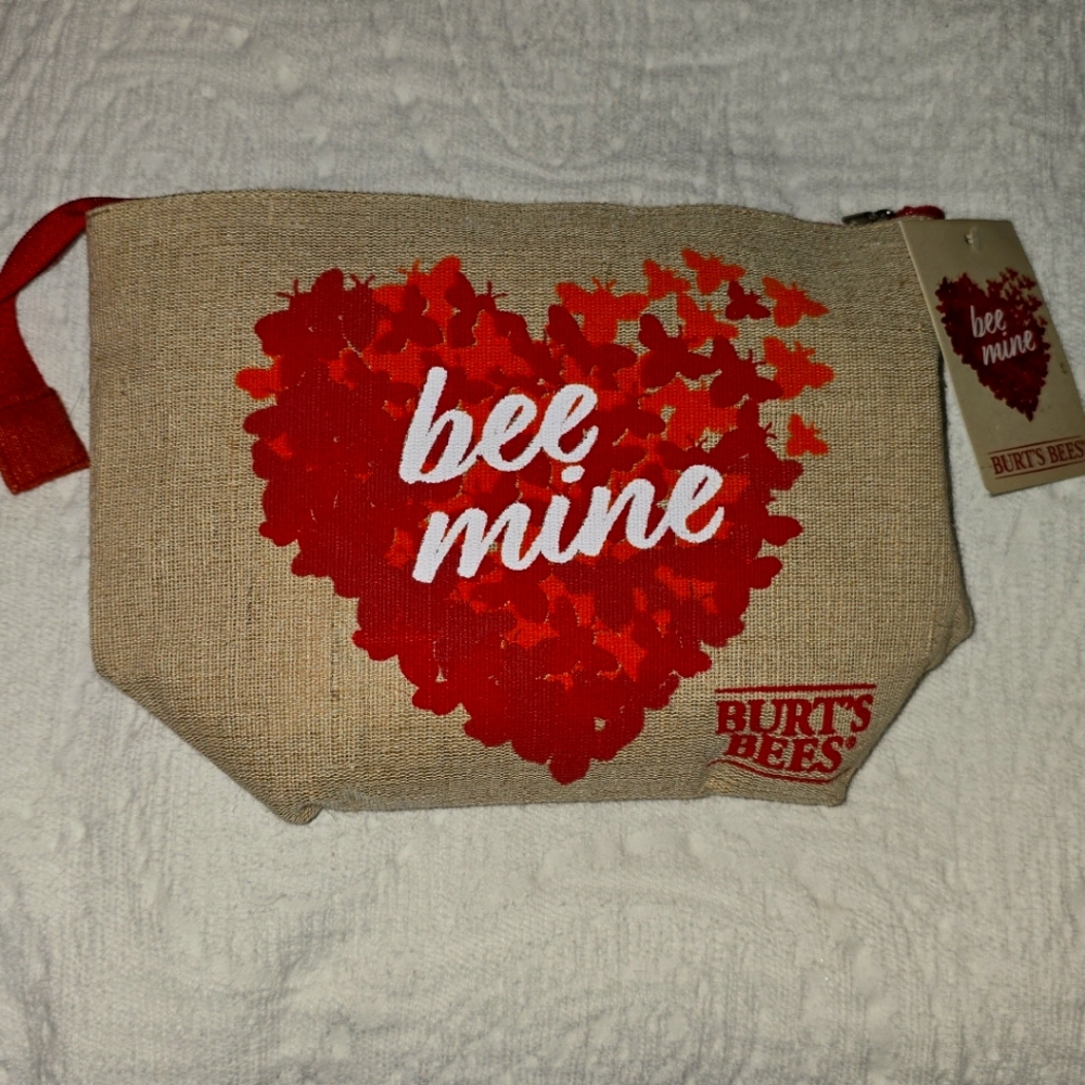Burt's Bees Bee Mine Gift Set